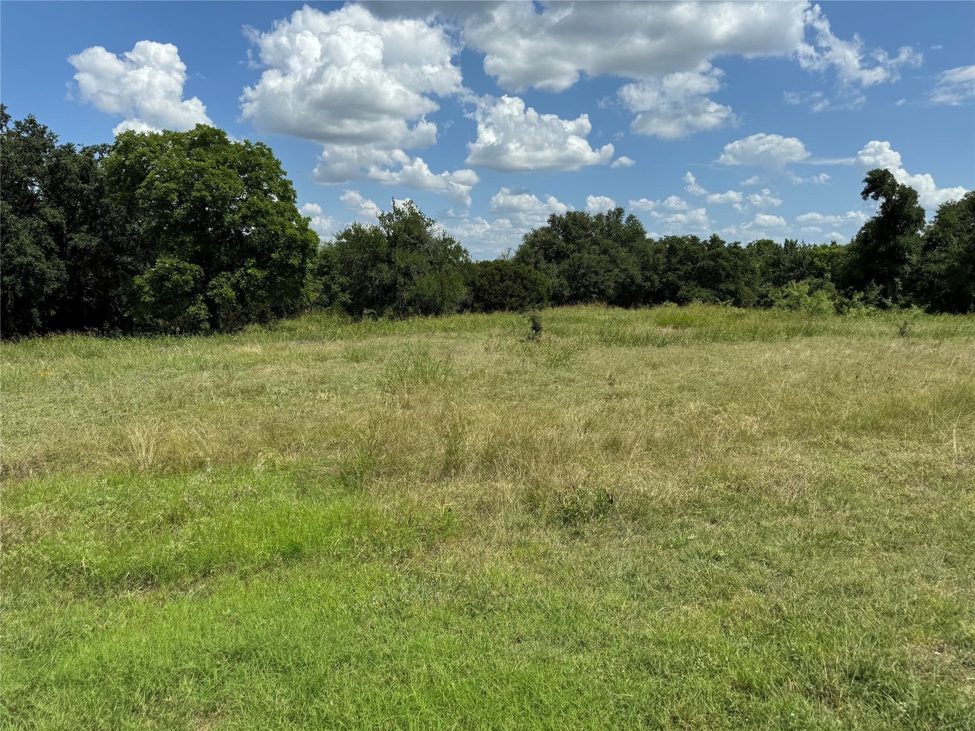 0.3 acres in Hill County
