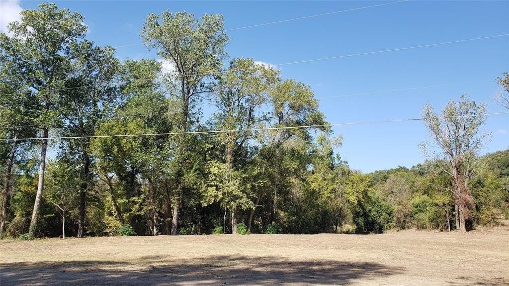 2.77 acres in McLennan County gallery image 3