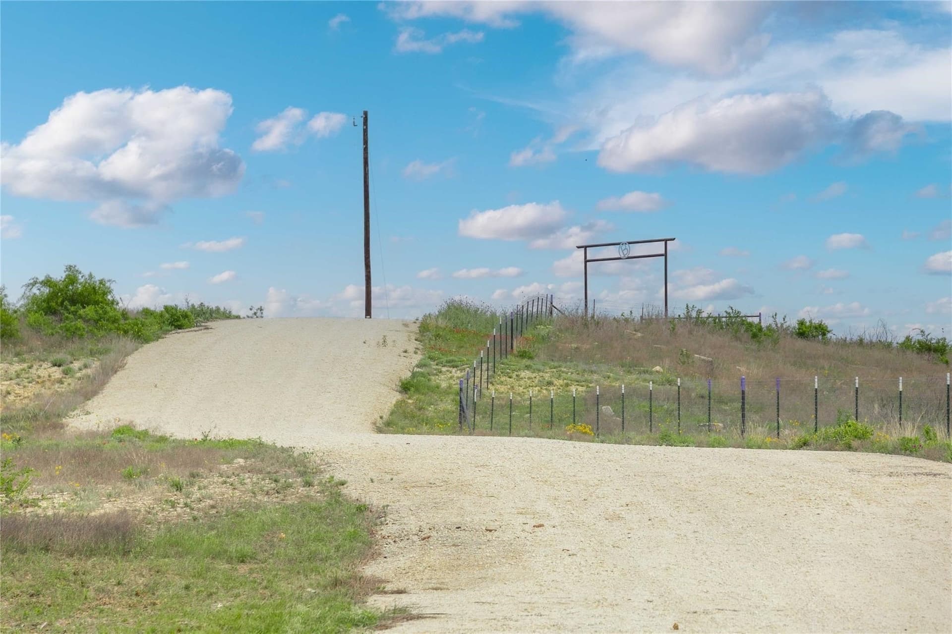 20.02 acres in Comanche County