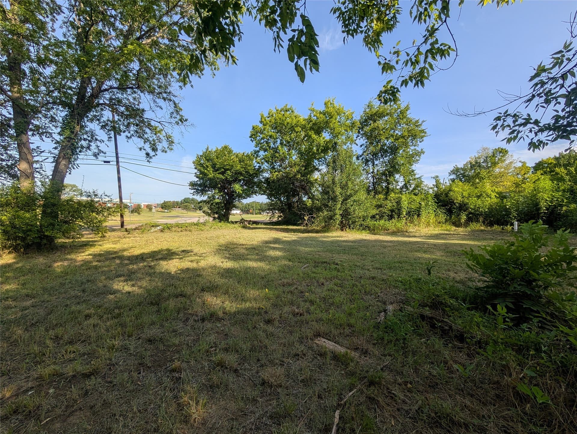 0.43 acres in Grayson County