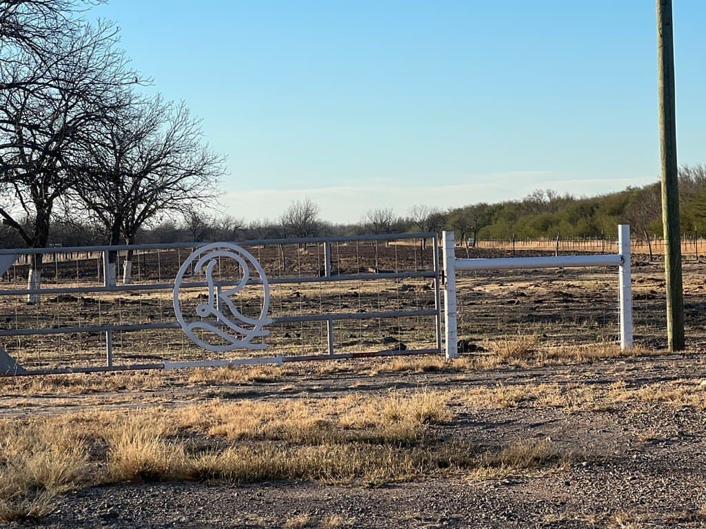 15.54 acres in Maverick County gallery image 4