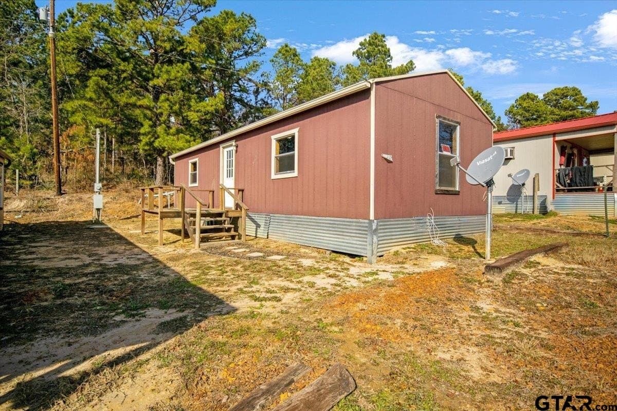 24.97 acres in Smith County - photo 9