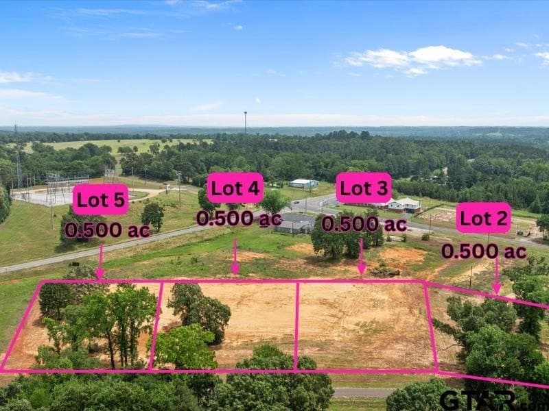 0.5 acres in Smith County gallery image 3