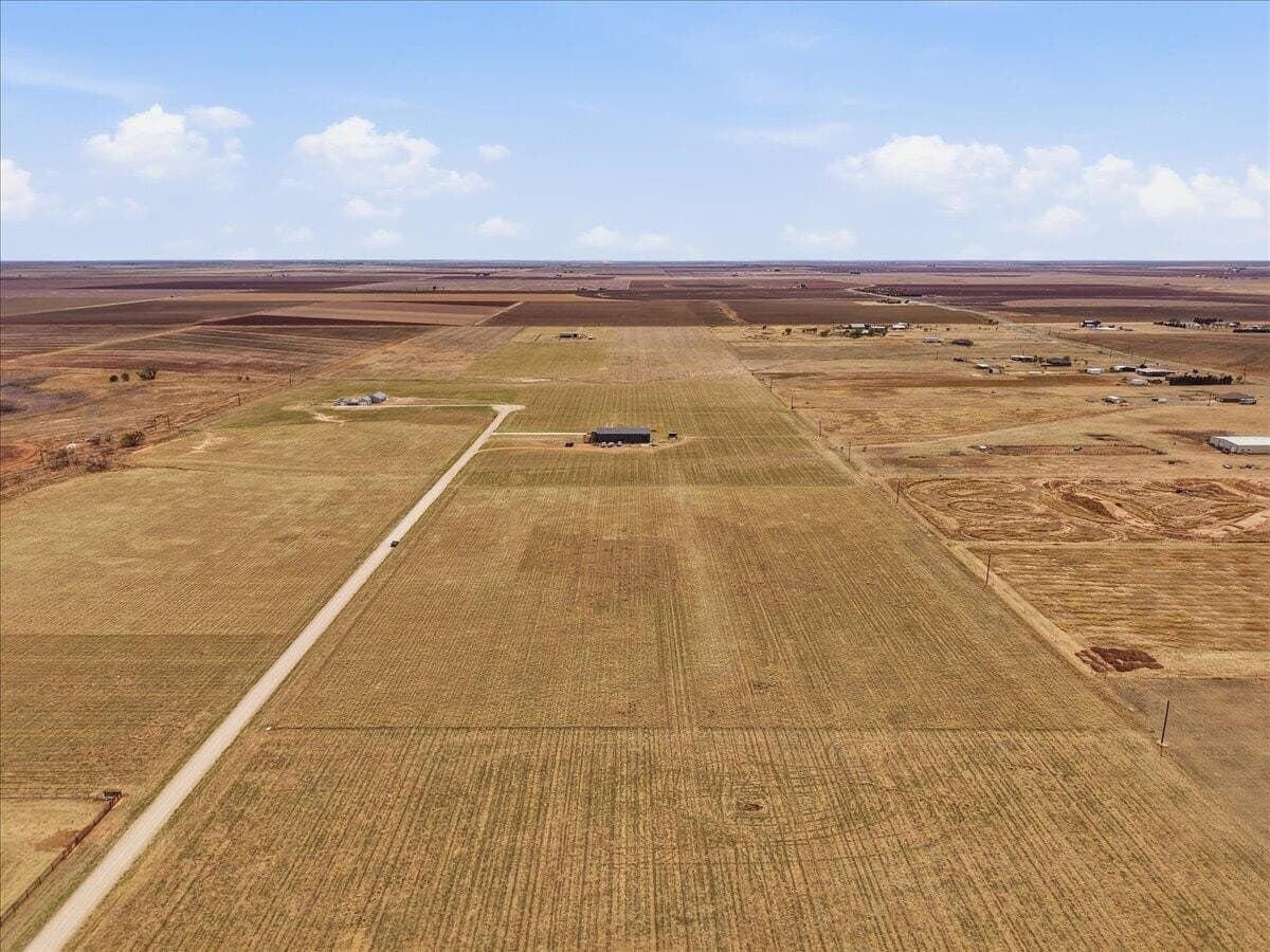 10.1 acres in Lubbock County gallery image 4