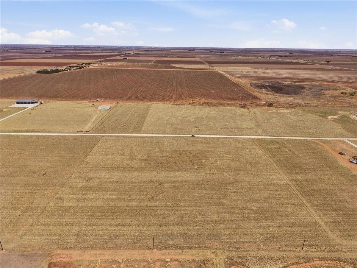 10.1 acres in Lubbock County gallery image 3
