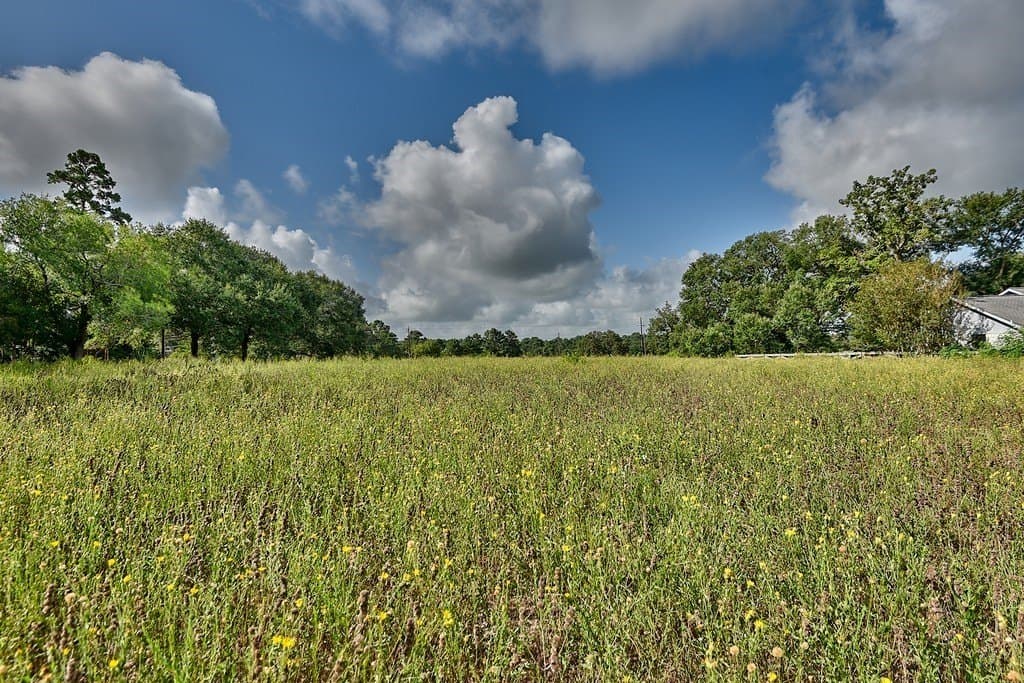 5.72 acres in Grimes County - photo 11