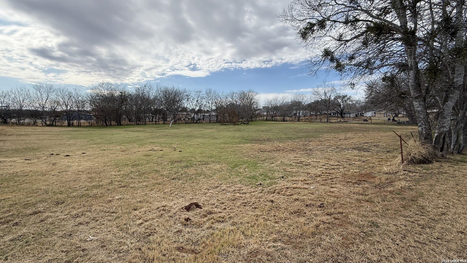 1.6 acres in Wilson County - photo 14