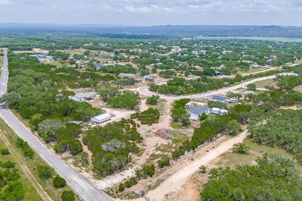 1.57 acres in Bandera County gallery image 3