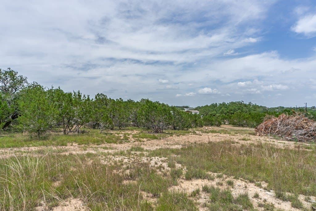 1.57 acres in Bandera County - photo 8