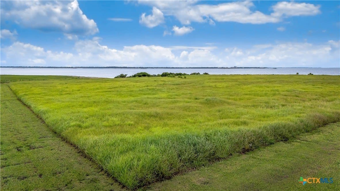 1.02 acres in Calhoun County gallery image 2