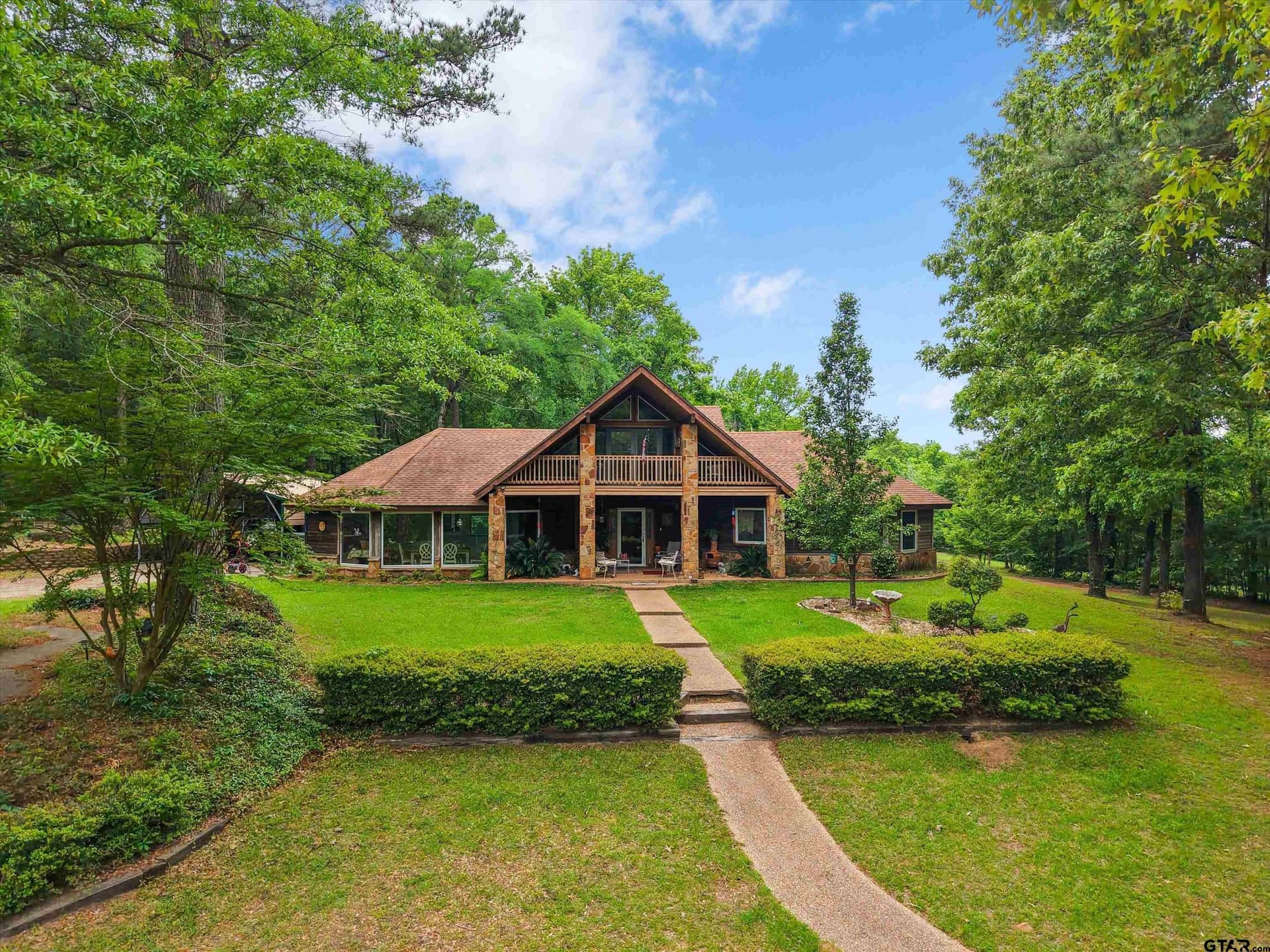 19.05 acres in Upshur County
