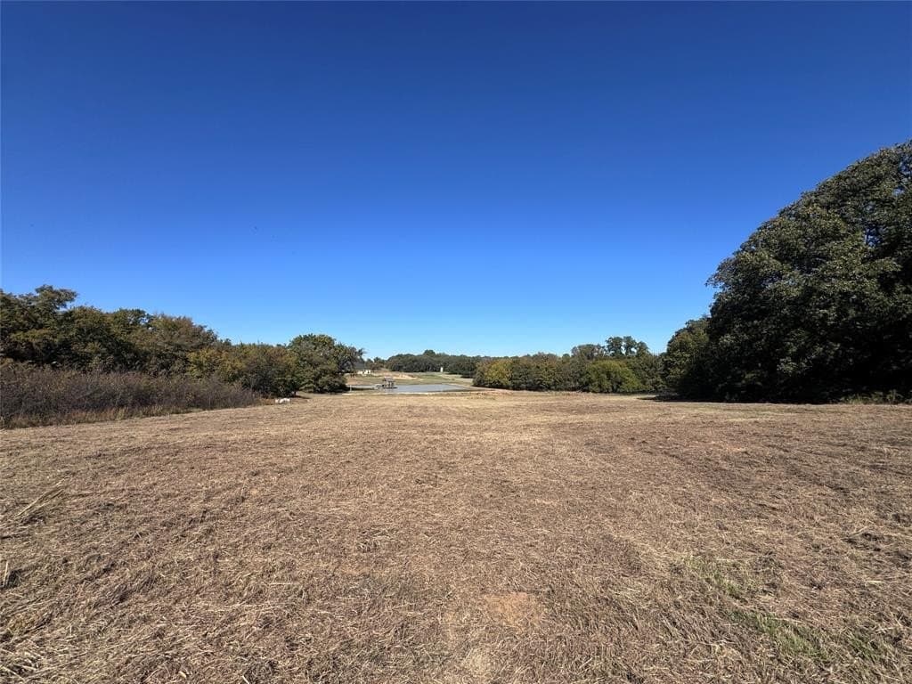 10 acres in Cooke County