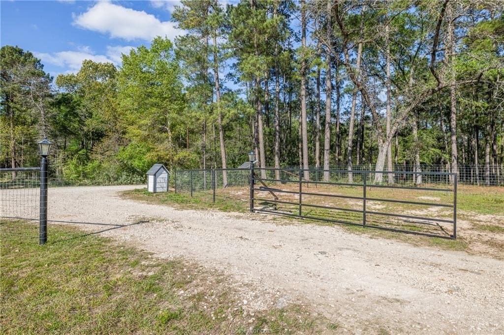 4.5 acres in Grimes County - photo 18