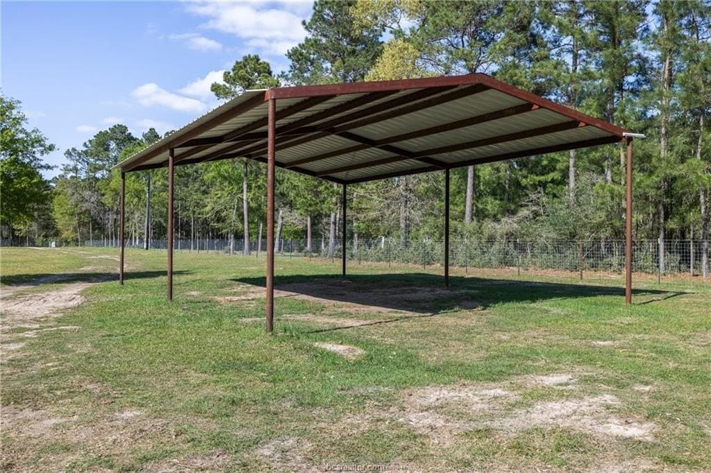 4.5 acres in Grimes County - photo 14