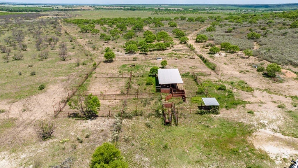 860 acres in San Saba County - photo 2