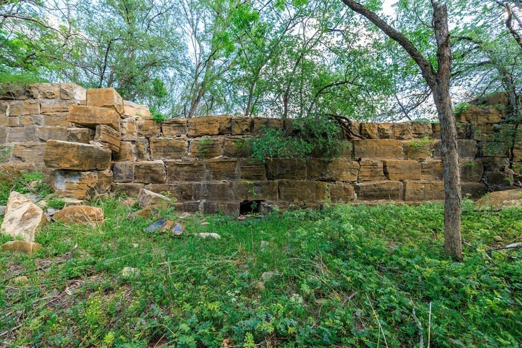 860 acres in San Saba County - photo 24