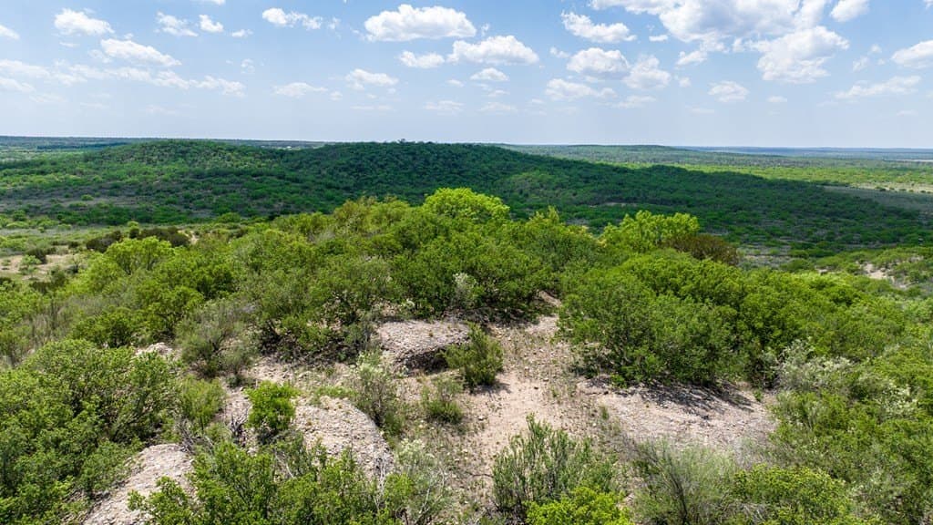 860 acres in San Saba County - photo 4