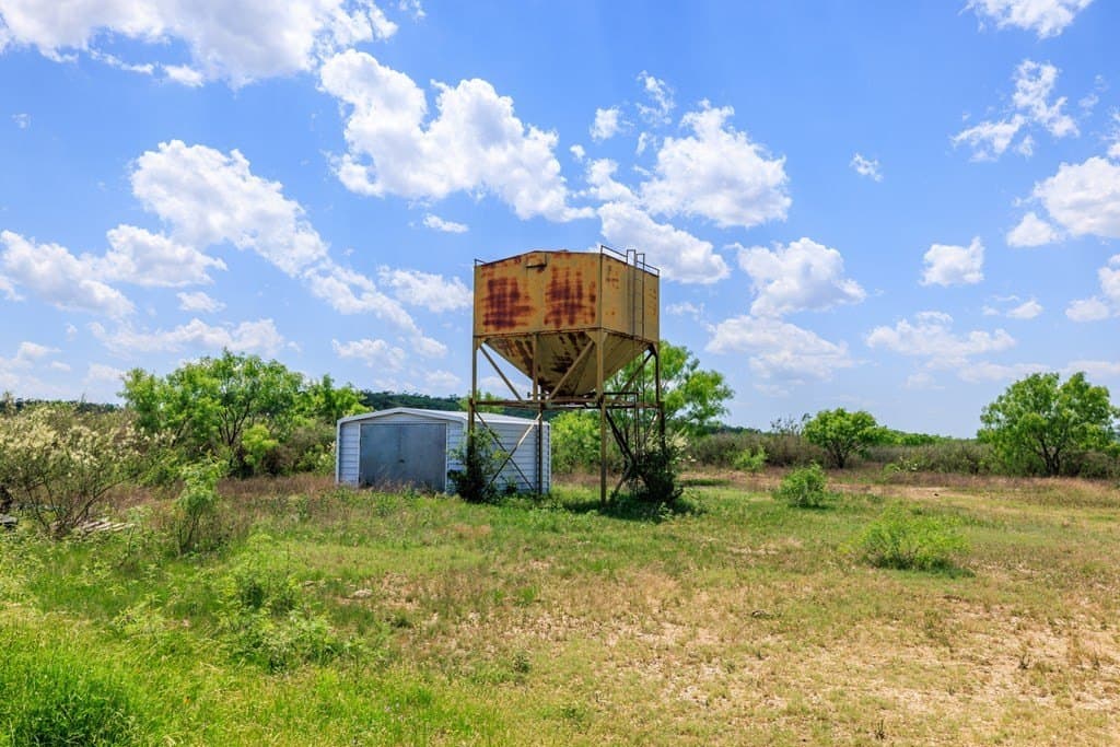 860 acres in San Saba County - photo 16