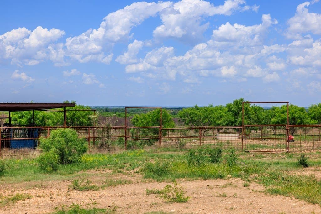 860 acres in San Saba County - photo 17