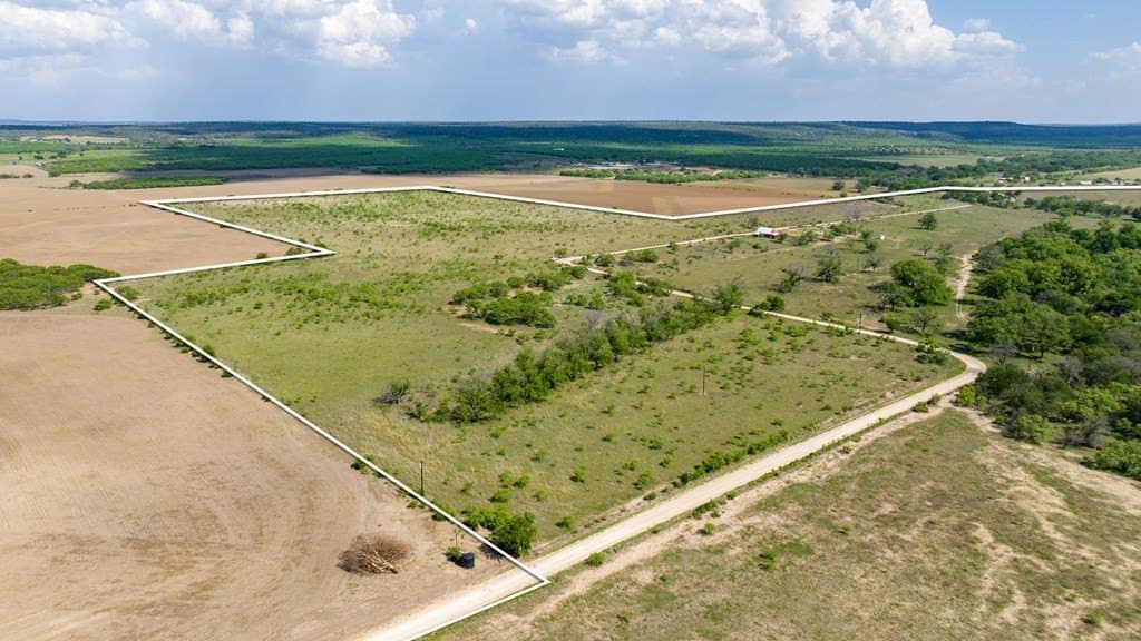 860 acres in San Saba County - photo 7