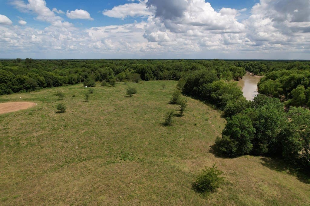 10.01 acres in ANDERSON County - photo 13