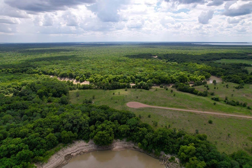 10.01 acres in ANDERSON County - photo 6