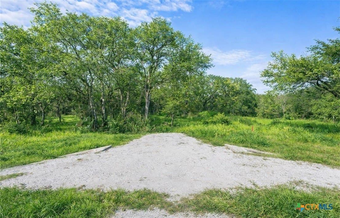 2 acres in Hill County gallery image 4