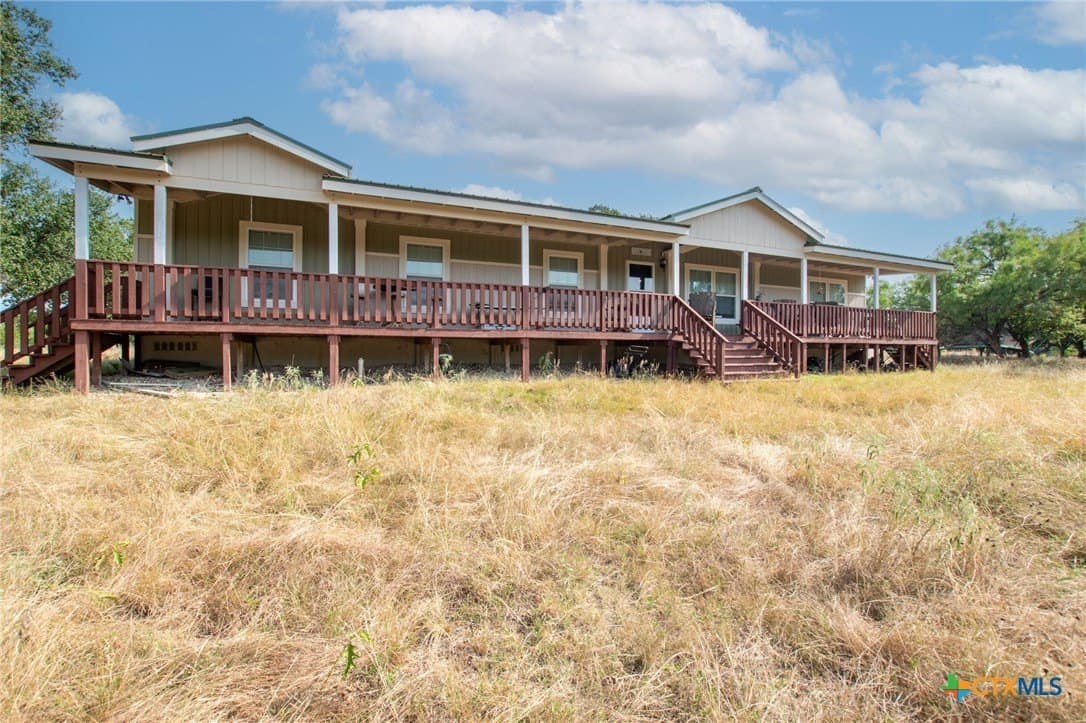 261.69 acres in Lampasas County - photo 2