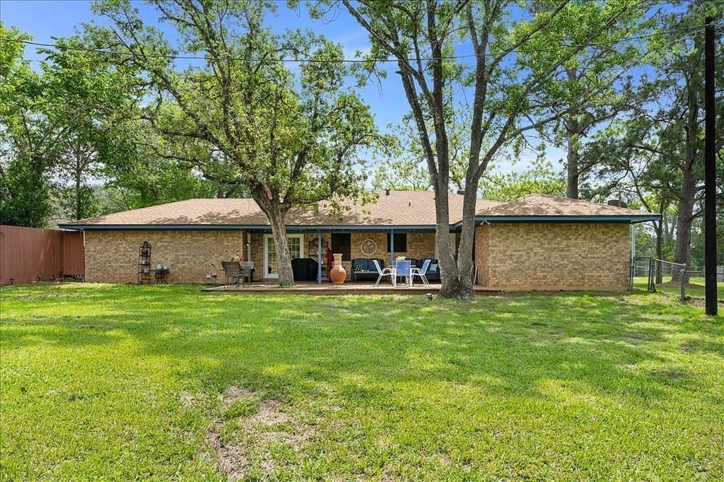 1.54 acres in Austin County featured view