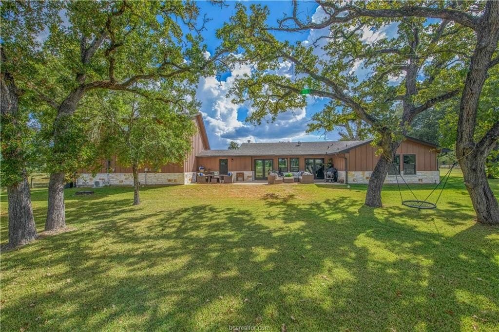 15.52 acres in Grimes County - photo 42