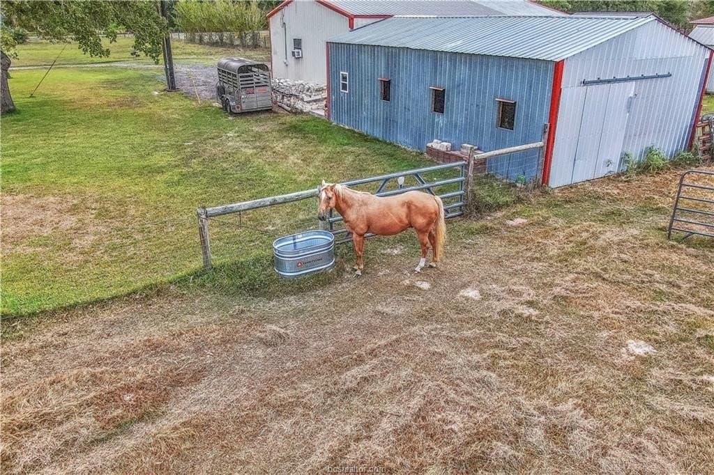 15.52 acres in Grimes County - photo 45
