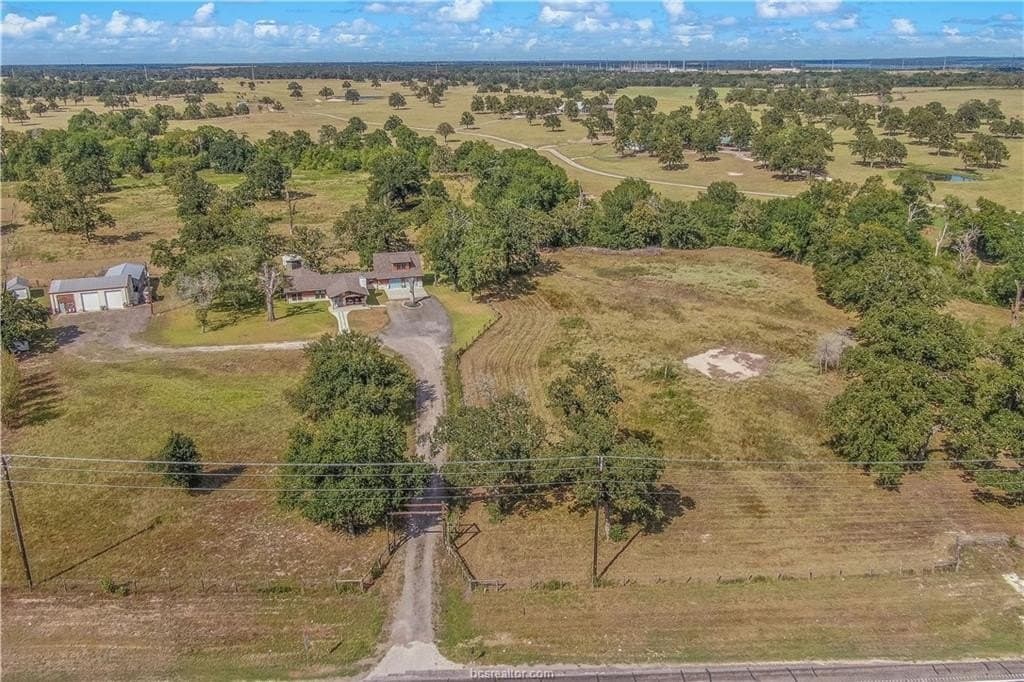 15.52 acres in Grimes County - photo 49