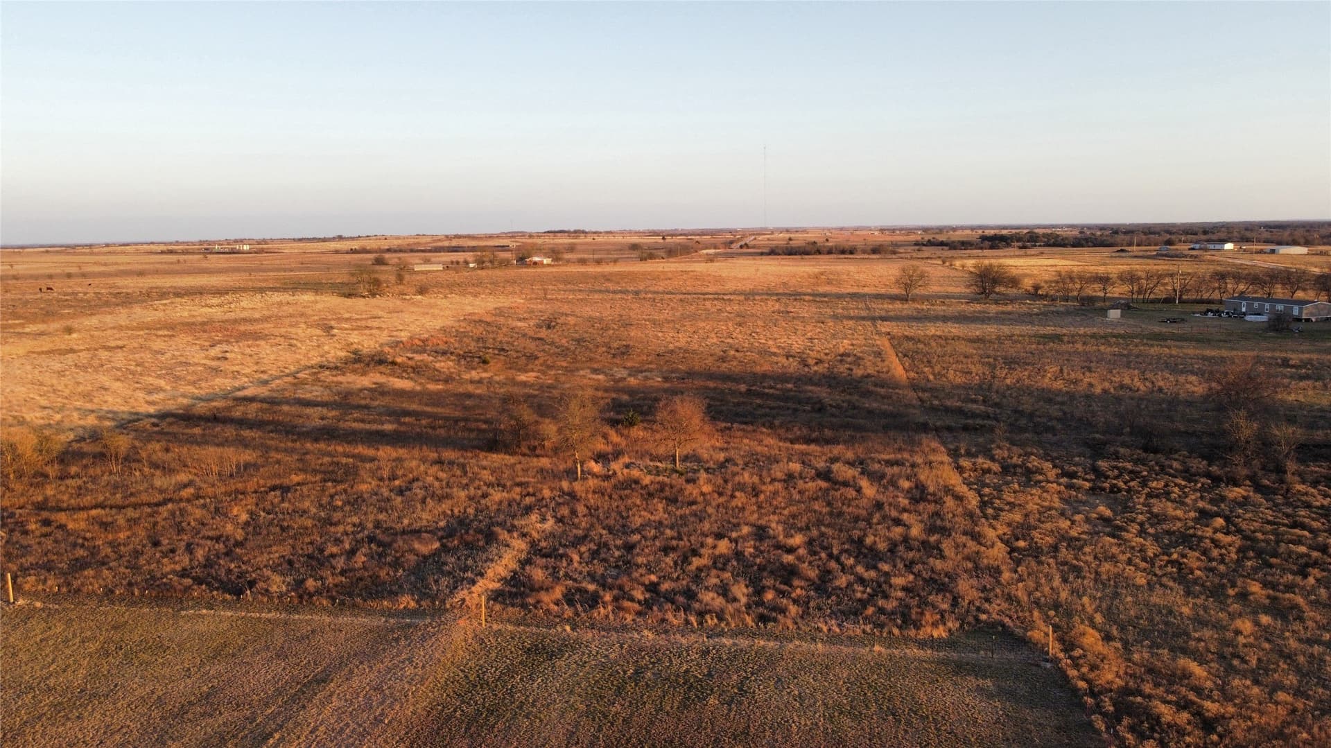 5.29 acres in Montague County - photo 4