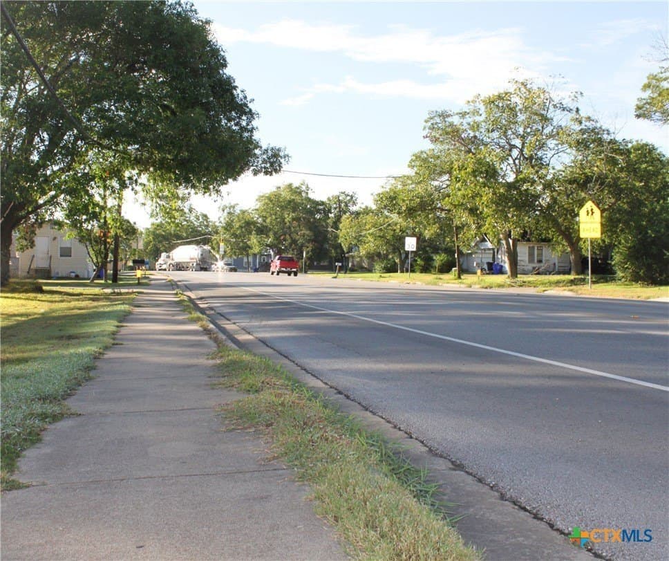 0.4 acres in DeWitt County gallery image 4