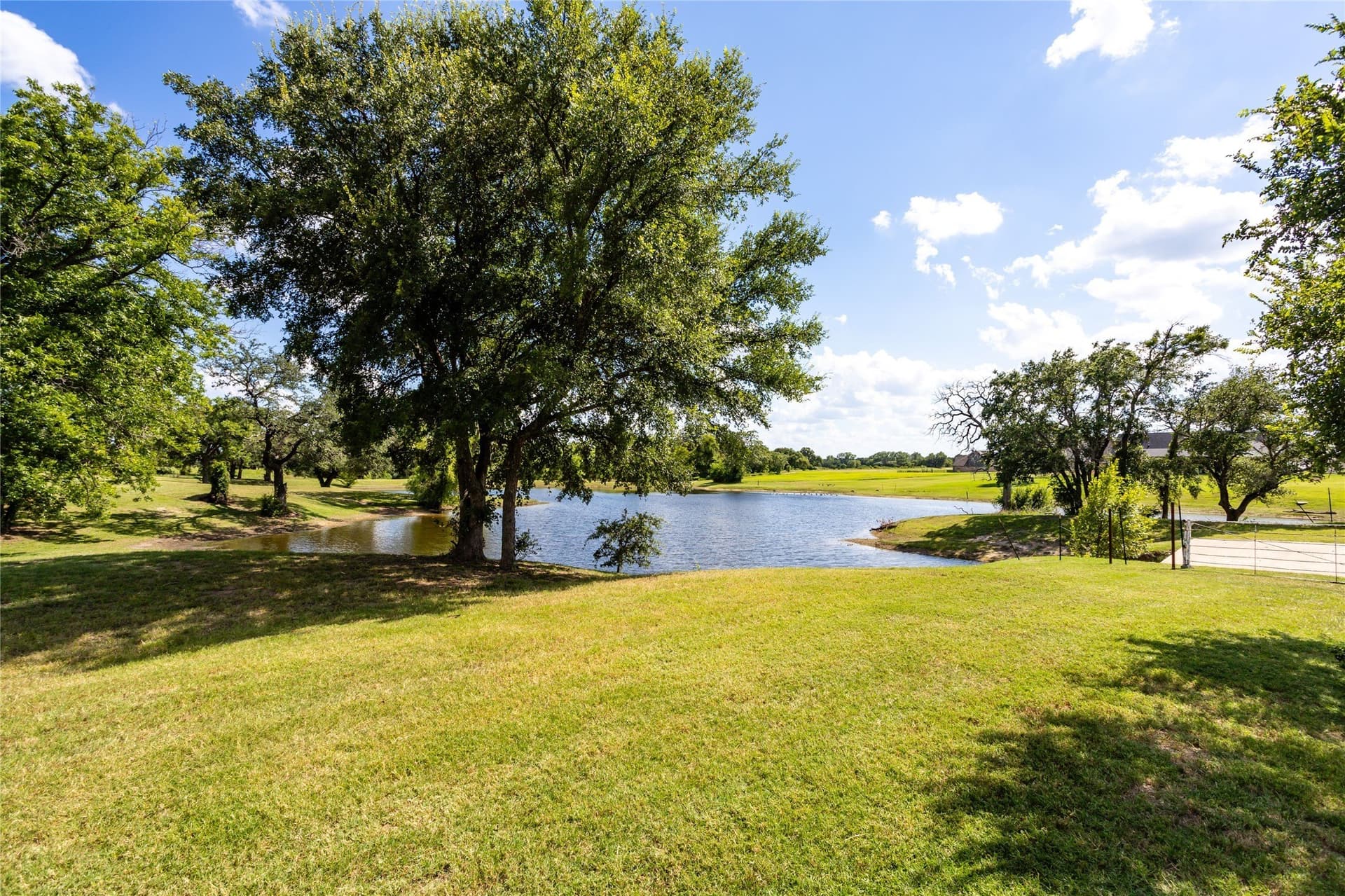 1.04 acres in Hood County