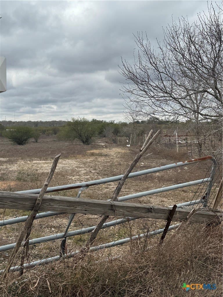 15 acres in Guadalupe County featured view