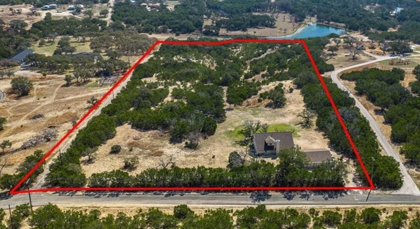 10 acres in Kerr County