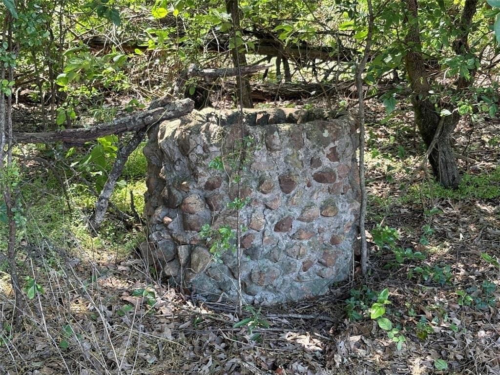 25 acres in Hopkins County