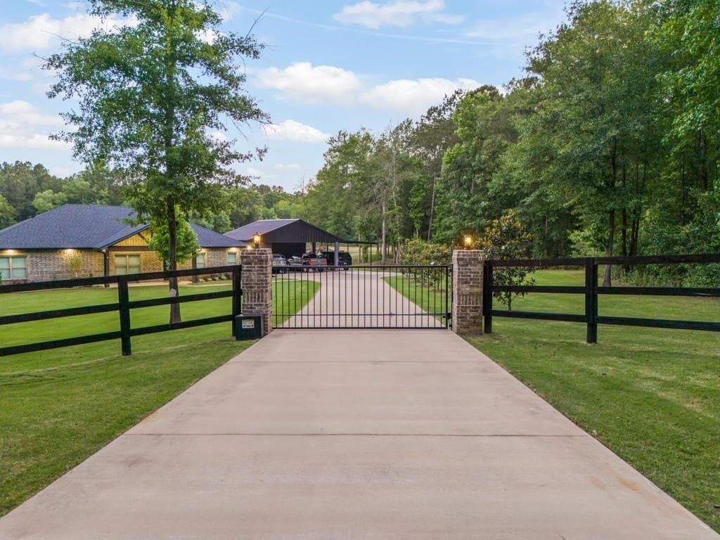 18.34 acres in Gregg County gallery image 3
