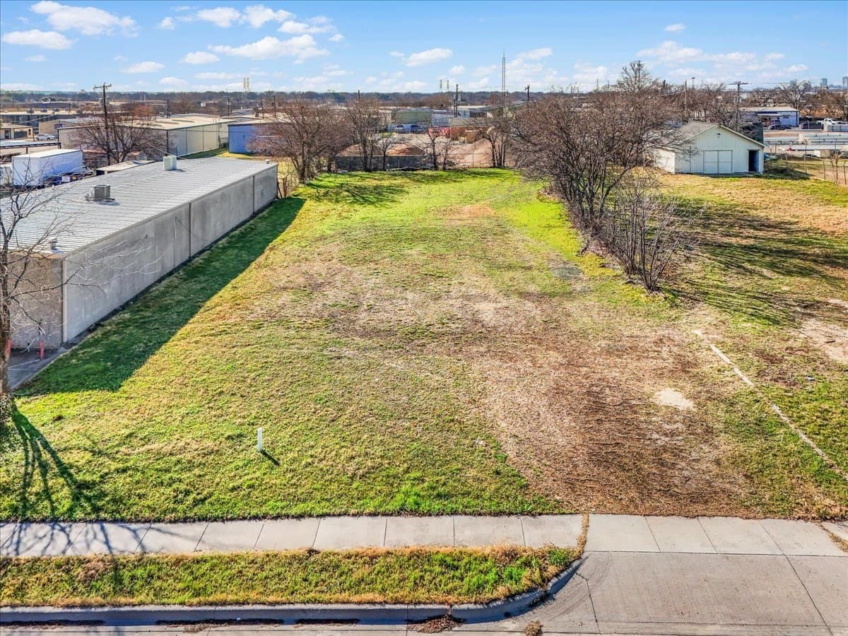 0.33 acres in Tarrant County - photo 3