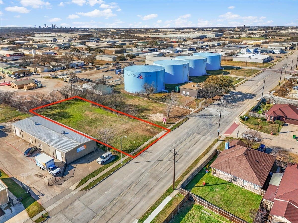 0.33 acres in Tarrant County - photo 5