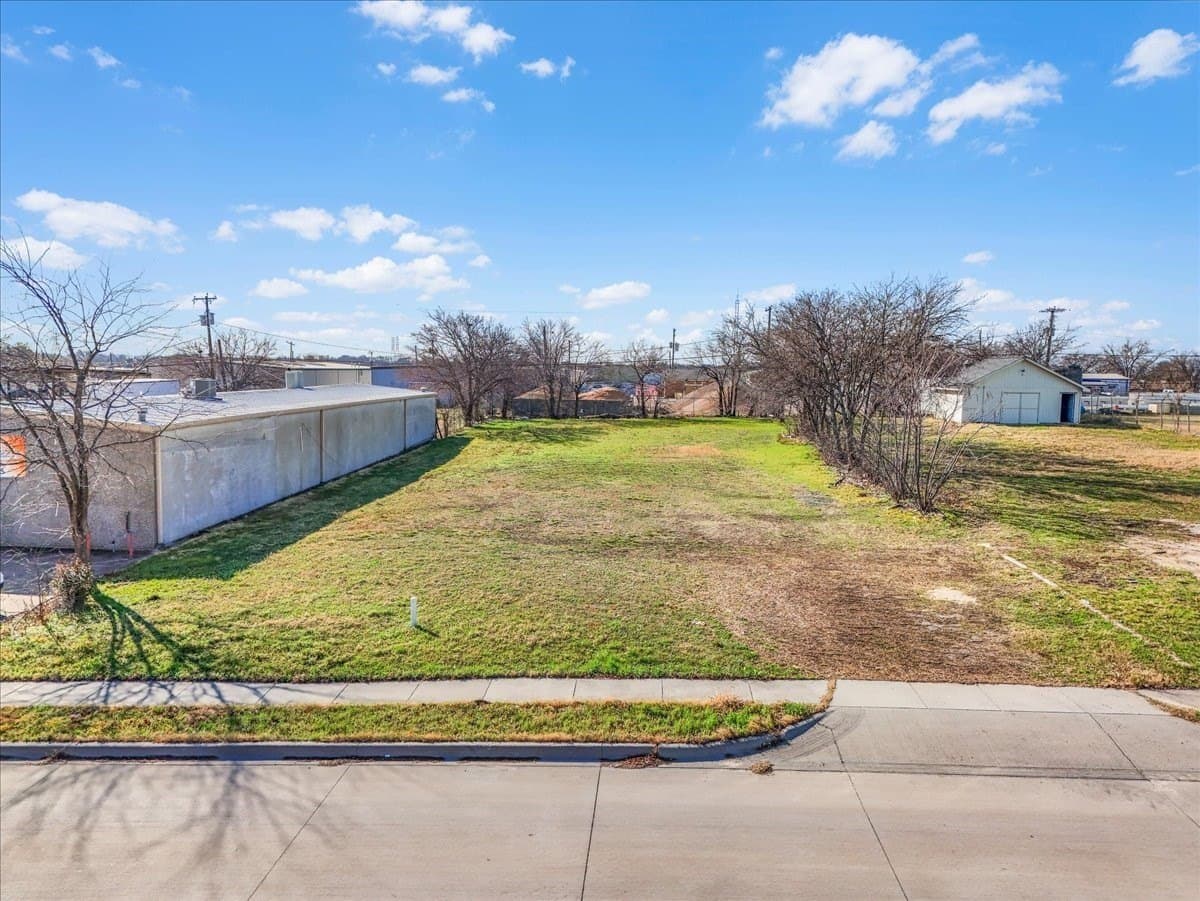 0.33 acres in Tarrant County gallery image 4