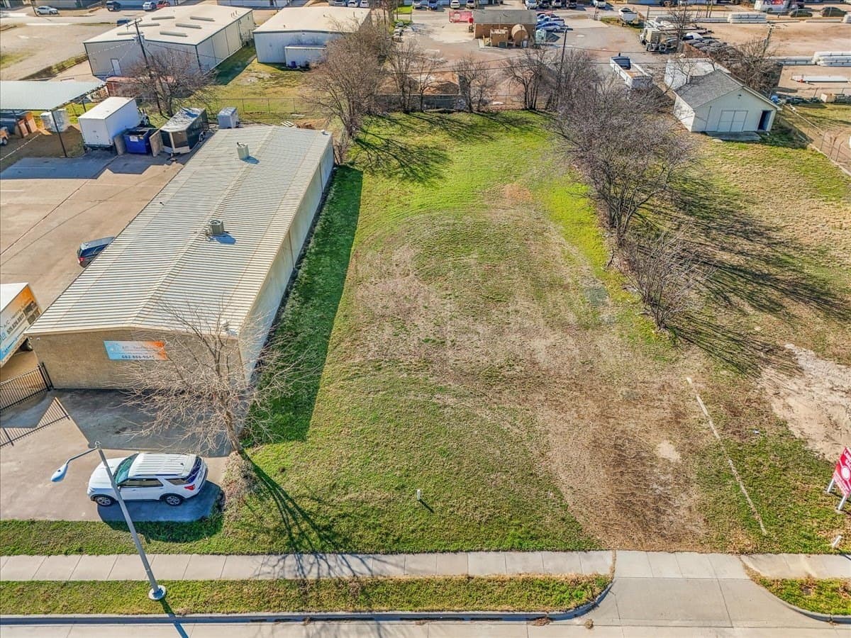 0.33 acres in Tarrant County gallery image 3