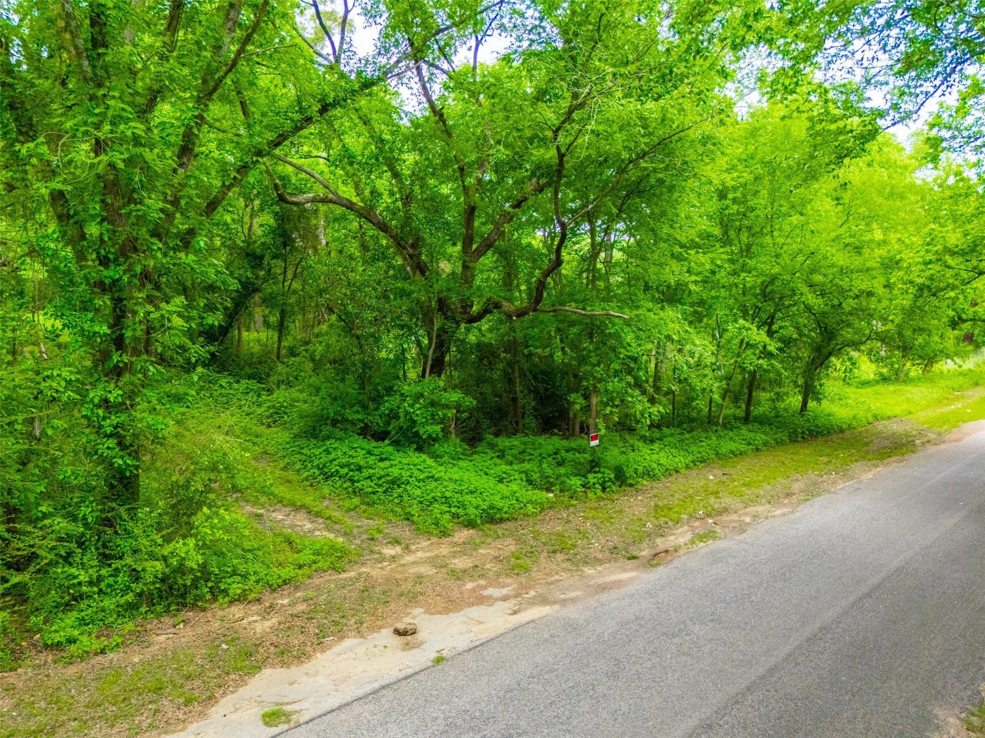 3.92 acres in Henderson County featured view