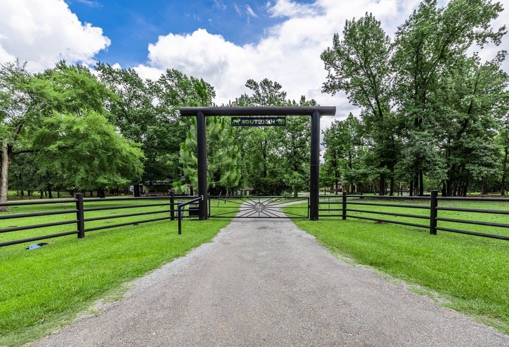 12.17 acres in Texas County gallery image 4