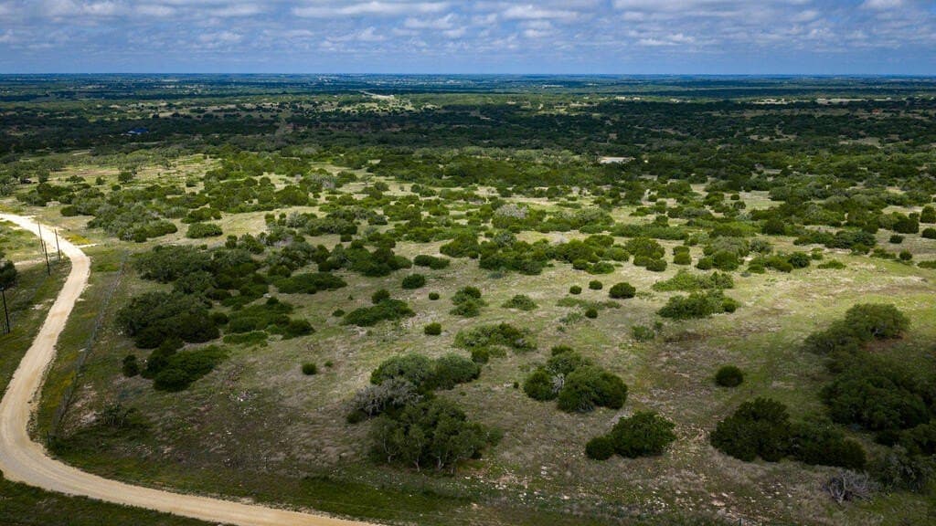 81 acres in Real County - photo 36