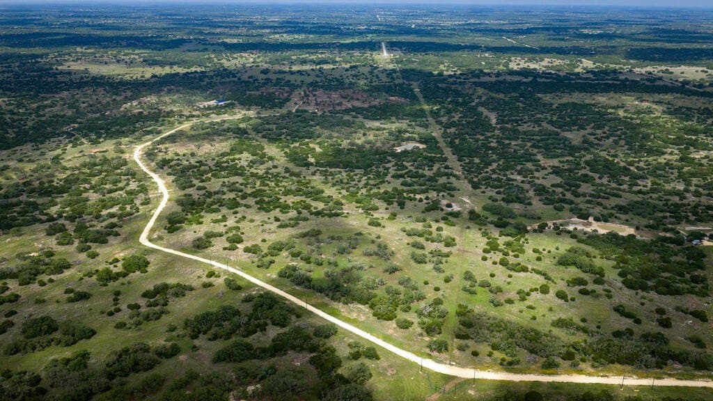 81 acres in Real County - photo 34
