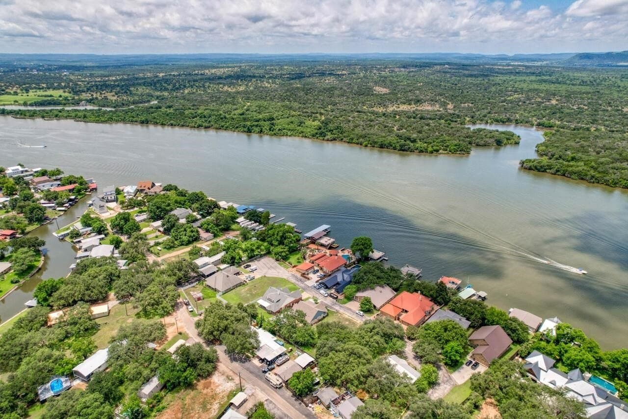 0.23 acres in Burnet County - photo 15