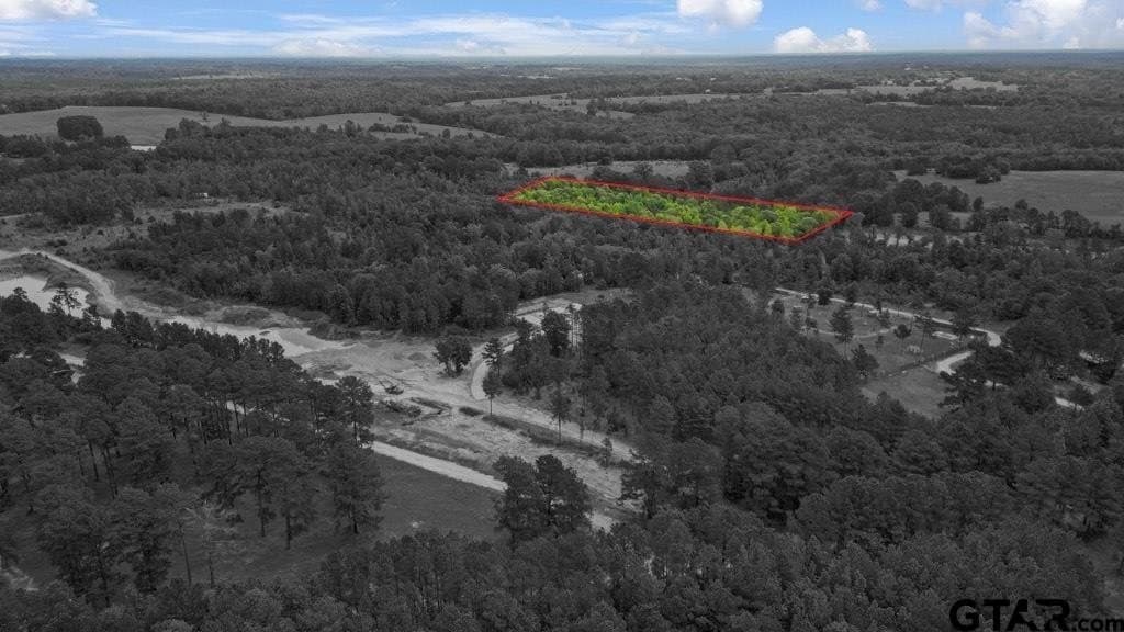 10 acres in Smith County gallery image 2