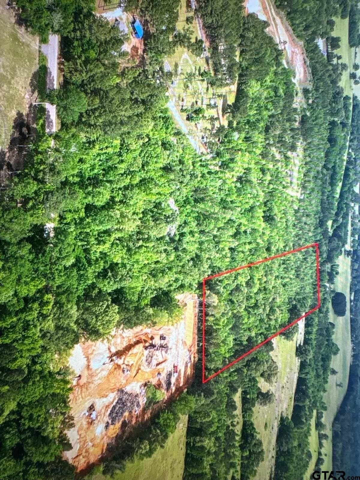 10 acres in Smith County gallery image 3